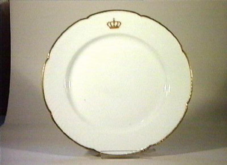 corona Savoia (piatto da portata) - manifattura Richard-Ginori (sec. XIX)