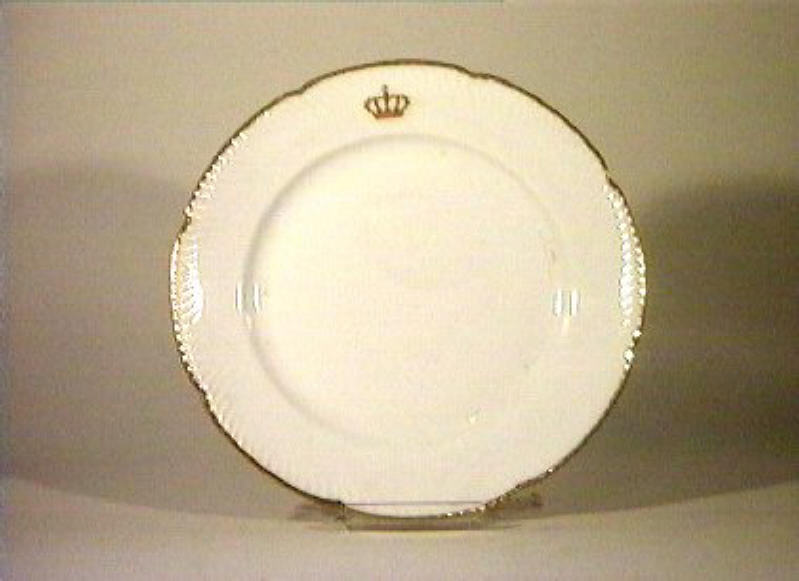 corona Savoia (piatto da portata) - manifattura Richard-Ginori (sec. XIX)