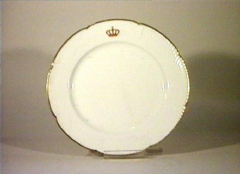 corona Savoia (piatto da portata) - manifattura Richard-Ginori (sec. XIX)