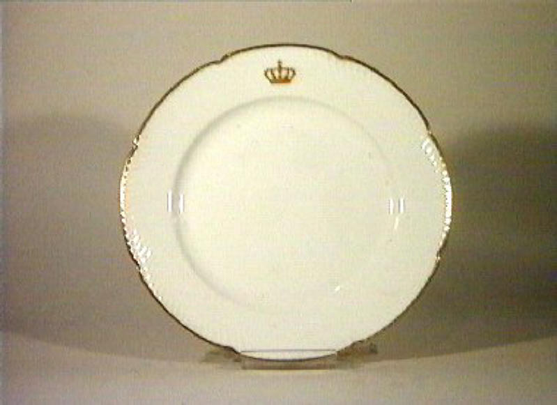 corona Savoia (piatto da portata) - manifattura Richard-Ginori (sec. XIX)