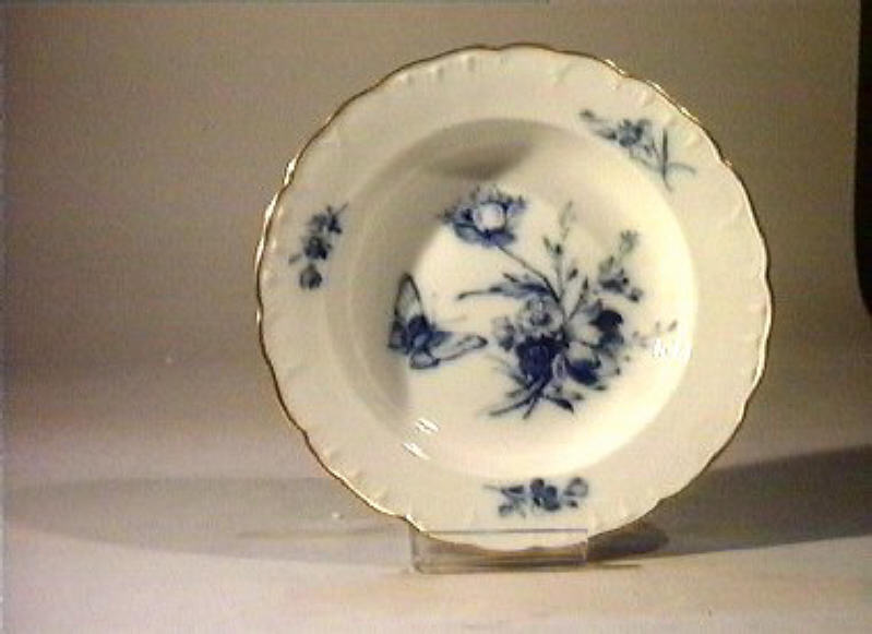 motivi decorativi vegetali e animali (piatto) - manifattura reale di Prussia (sec. XIX)