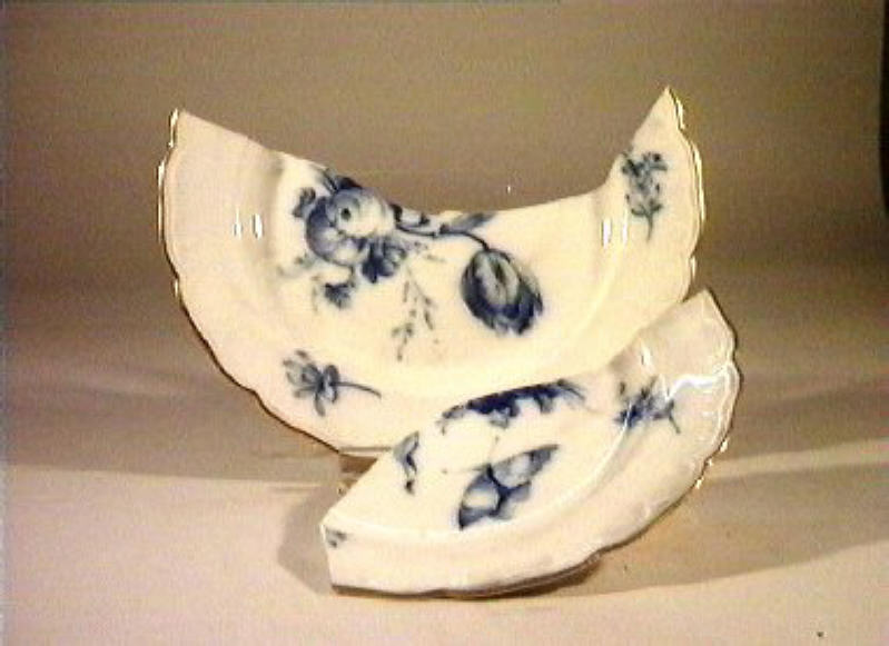 motivi decorativi vegetali e animali (piatto) - manifattura reale di Prussia (sec. XIX)