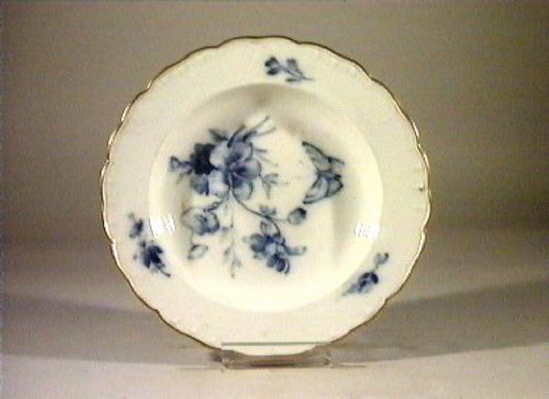 motivi decorativi vegetali e animali (piatto fondo) - manifattura reale di Prussia (sec. XIX)