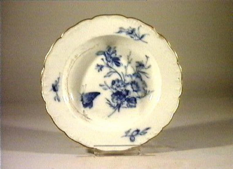 motivi decorativi vegetali e animali (piatto fondo) - manifattura reale di Prussia (sec. XIX)