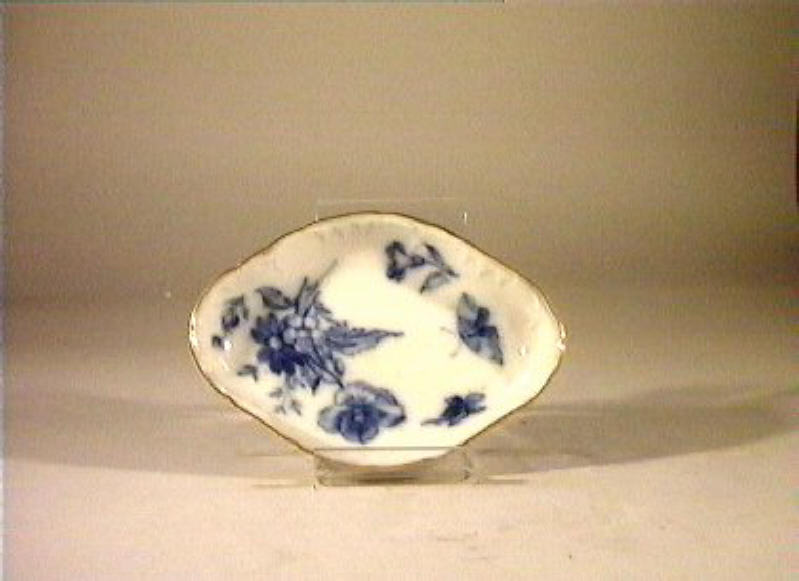 motivi decorativi vegetali e animali (piattino) - manifattura reale di Prussia (sec. XIX)