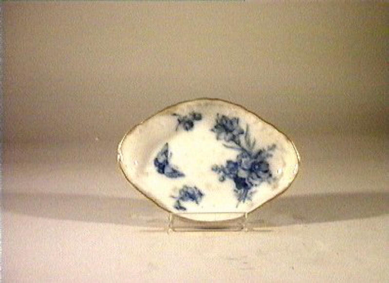 motivi decorativi vegetali e animali (piattino) - manifattura reale di Prussia (sec. XIX)