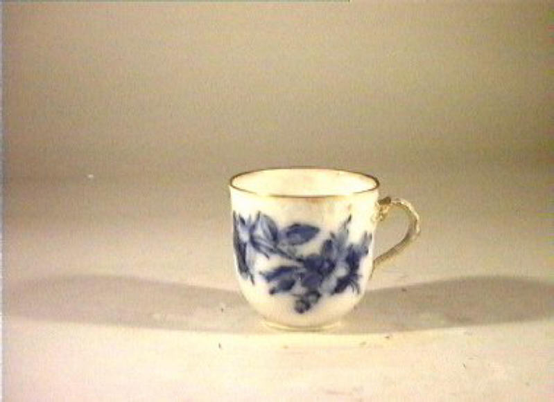 motivi decorativi vegetali e animali (tazza) - manifattura reale di Prussia (sec. XIX)