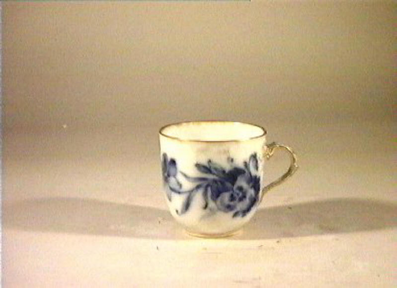 motivi decorativi vegetali e animali (tazza) - manifattura reale di Prussia (sec. XIX)