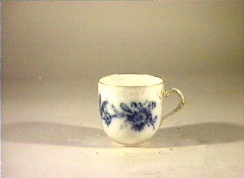 motivi decorativi vegetali e animali (tazza) - manifattura reale di Prussia (sec. XIX)