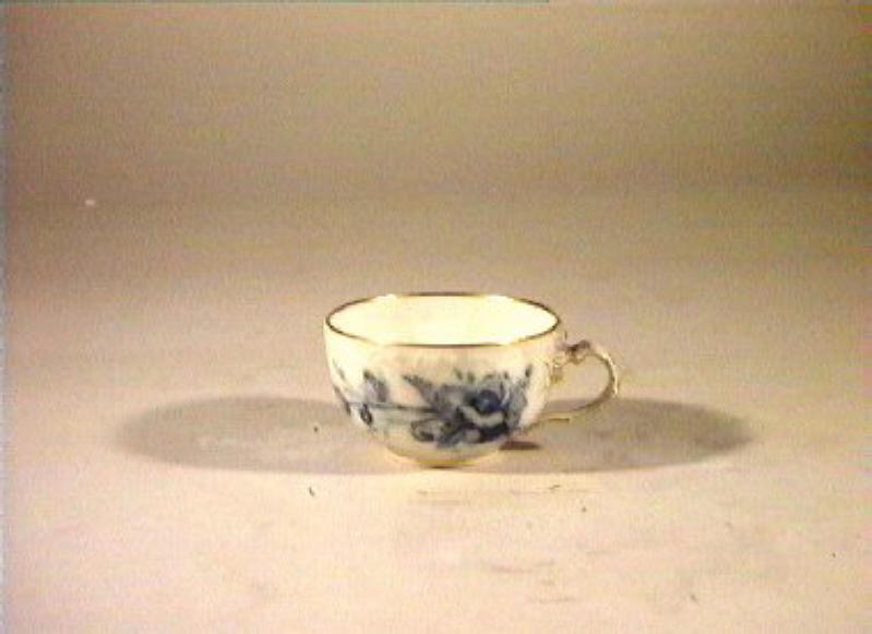 motivi decorativi vegetali e animali (tazza) - manifattura reale di Prussia (sec. XIX)