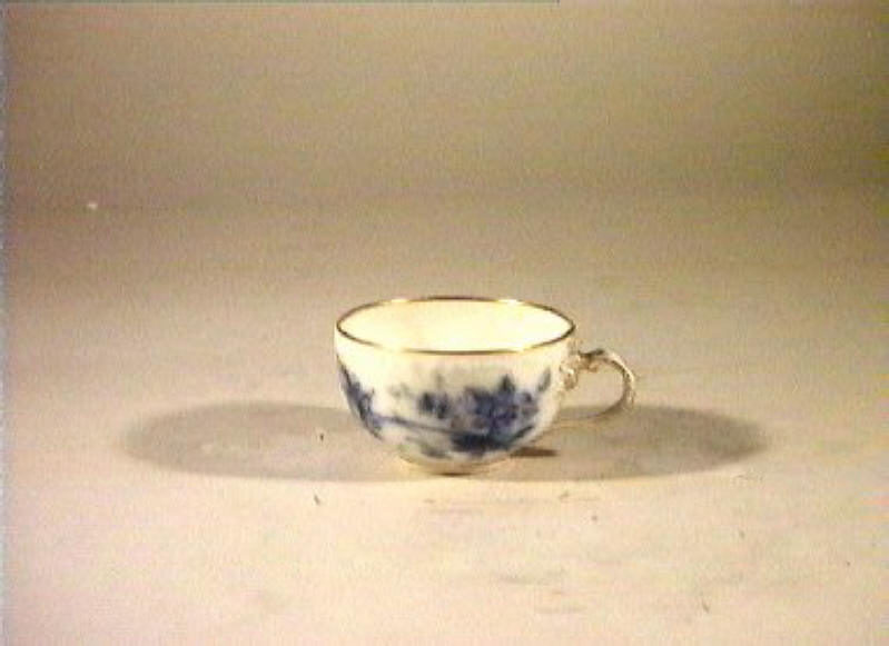 motivi decorativi vegetali e animali (tazza) - manifattura reale di Prussia (sec. XIX)