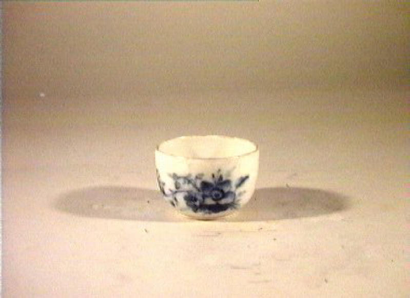 motivi decorativi vegetali e animali (scodella) - manifattura reale di Prussia (sec. XIX)