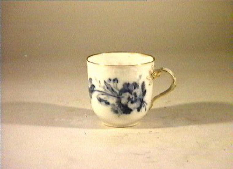 motivi decorativi vegetali e animali (tazza) - manifattura reale di Prussia (sec. XIX)