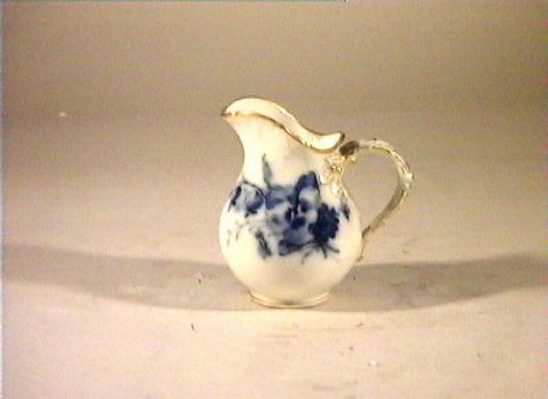 motivi decorativi vegetali e animali (lattiera) - manifattura reale di Prussia (sec. XIX)