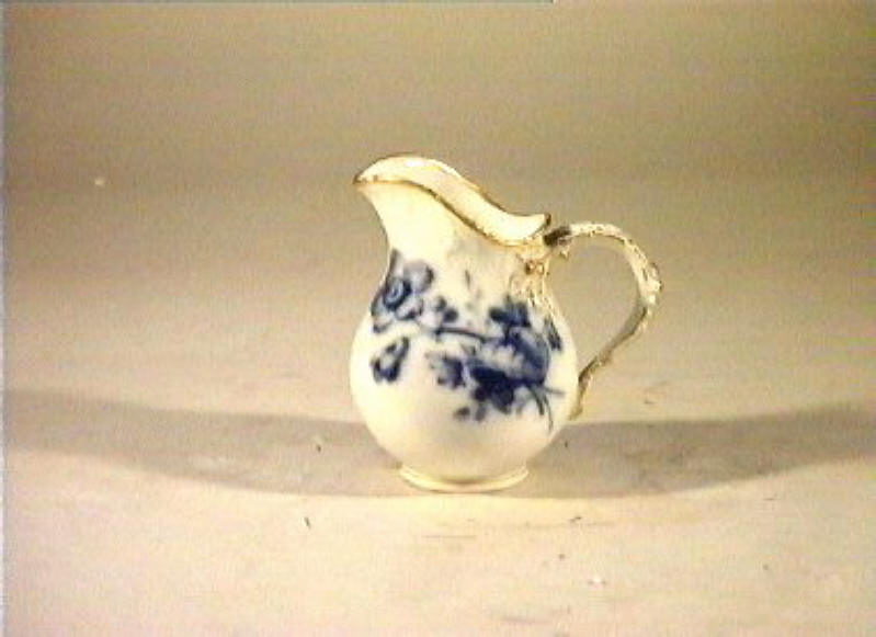 motivi decorativi vegetali e animali (lattiera) - manifattura reale di Prussia (sec. XIX)