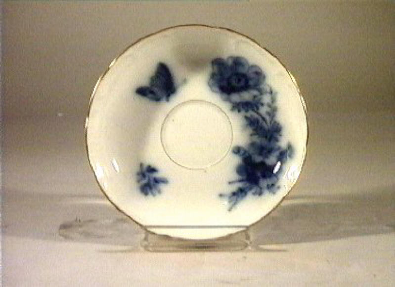 motivi decorativi vegetali e animali (piattino) - manifattura reale di Prussia (sec. XIX)