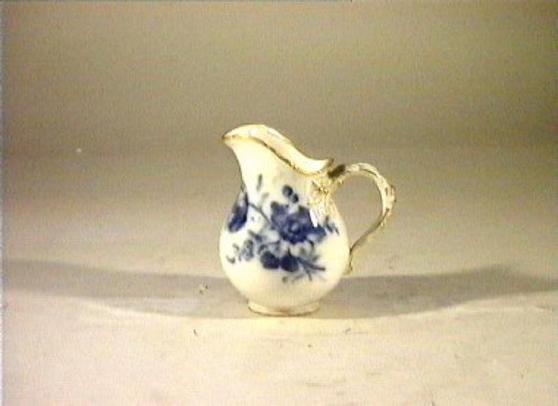 motivi decorativi vegetali e animali (lattiera) - manifattura reale di Prussia (sec. XIX)