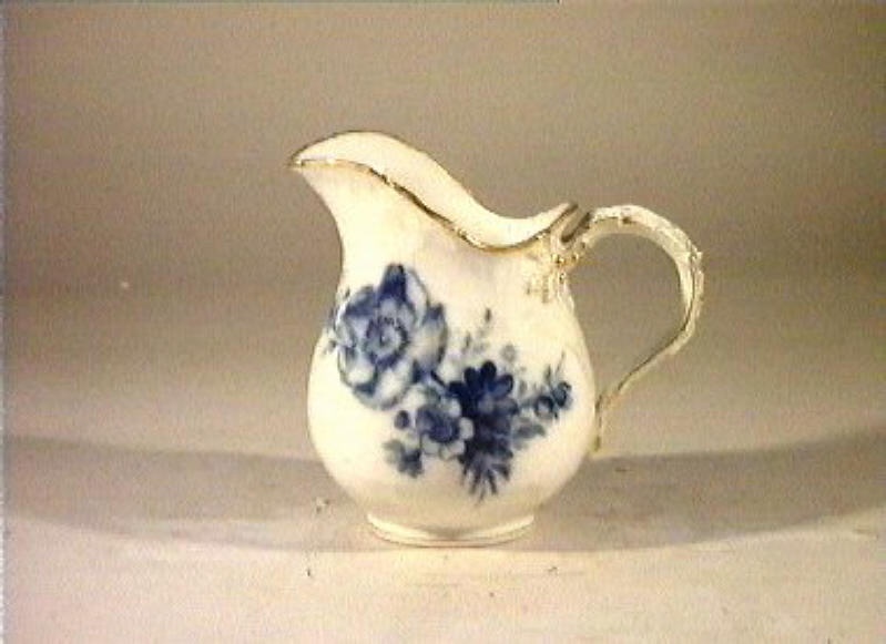 motivi decorativi vegetali e animali (lattiera) - manifattura reale di Prussia (sec. XIX)