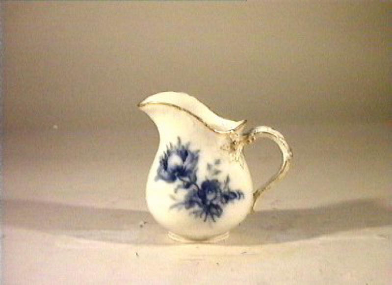 motivi decorativi vegetali e animali (lattiera) - manifattura reale di Prussia (sec. XIX)