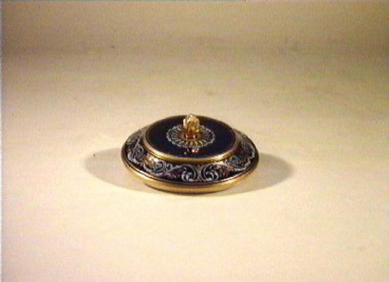 coperchio - manifattura viennese (sec. XIX)