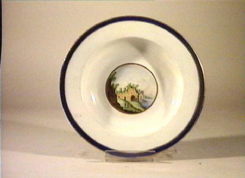 paesaggio con rovine (piatto) - manifattura di Doccia (sec. XIX)