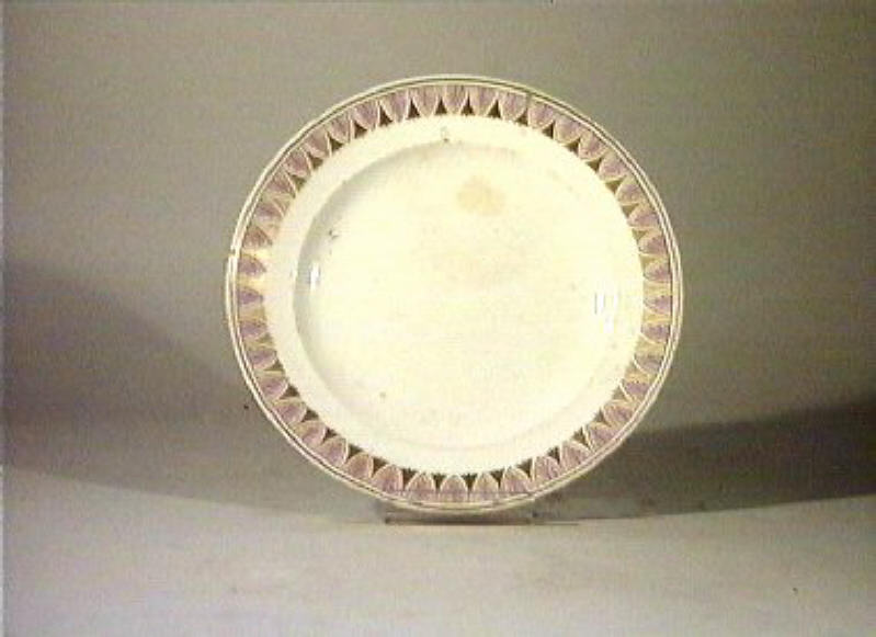 motivi decorativi vegetali (piatto) - manifattura Del Vecchio (sec. XIX)