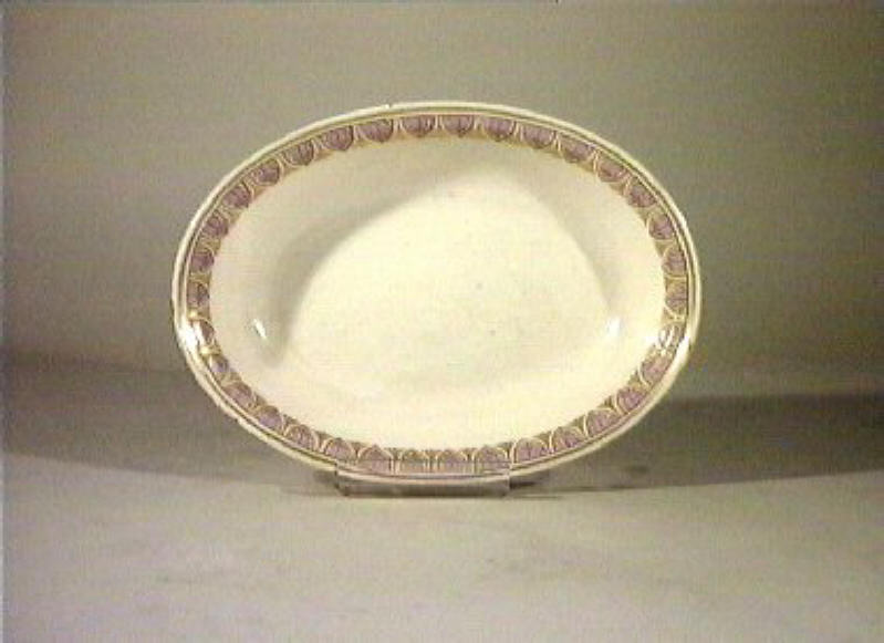 motivi decorativi vegetali (piatto da portata) - manifattura Del Vecchio (sec. XIX)