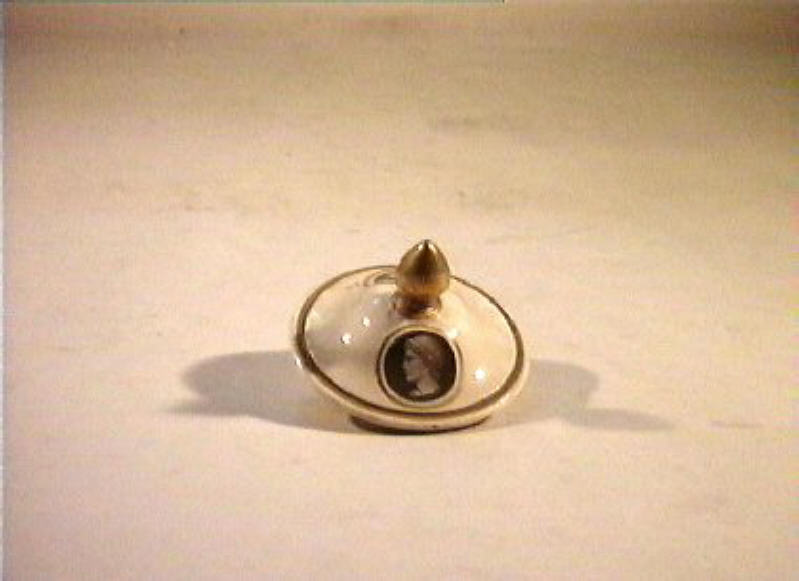 profilo di uomo (coperchio) di Securo Francesco (sec. XIX)