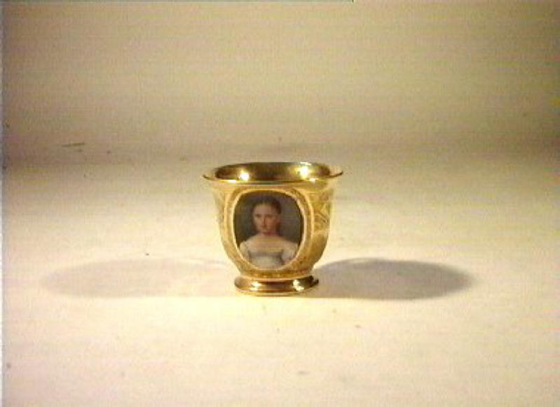 ritratto d'uomo (tazzina) di Giovine Raffaele (sec. XIX)