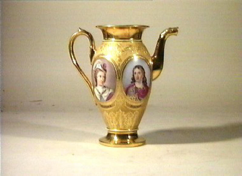 ritratti dei re di Napoli (caffettiera) di Giovine Raffaele - manifattura francese (sec. XIX)