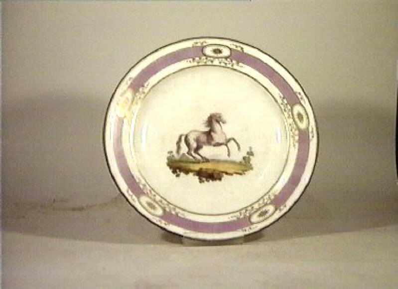 motivi decorativi vegetali e animali (piatto da portata) - Real Fabbrica di Napoli (secc. XVIII/ XIX)