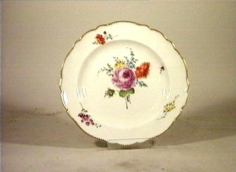 motivi decorativi floreali (piatto) - manifattura di Meissen (sec. XVIII)