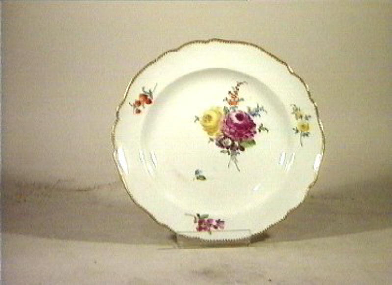 motivi decorativi floreali (piatto) - manifattura di Meissen (sec. XVIII)