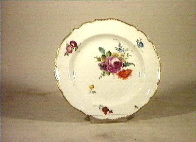 motivi decorativi floreali (piatto) - manifattura di Meissen (sec. XVIII)