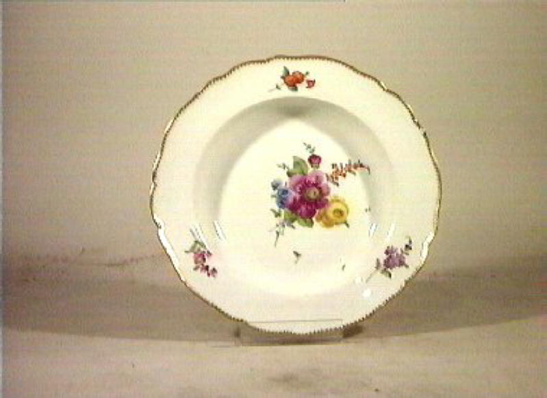 motivi decorativi floreali (piatto) - manifattura di Meissen (sec. XVIII)