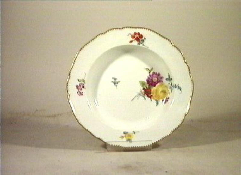 motivi decorativi floreali (piatto) - manifattura di Meissen (sec. XVIII)