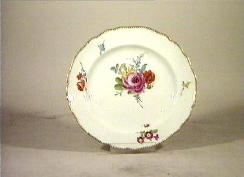motivi decorativi floreali (piatto) - manifattura di Meissen (sec. XVIII)