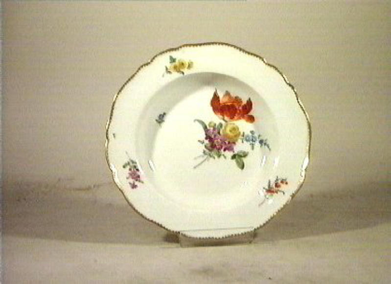 motivi decorativi floreali (piatto) - manifattura di Meissen (sec. XVIII)