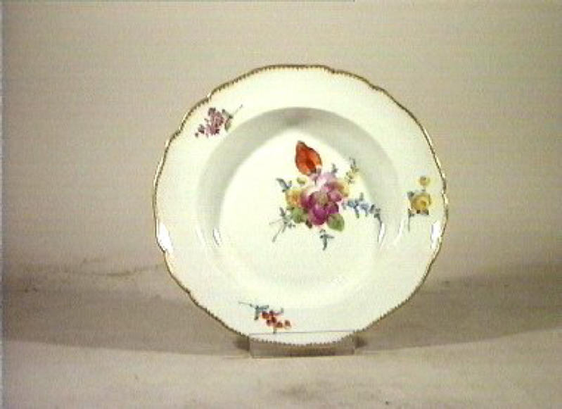 motivi decorativi floreali (piatto) - manifattura di Meissen (sec. XVIII)