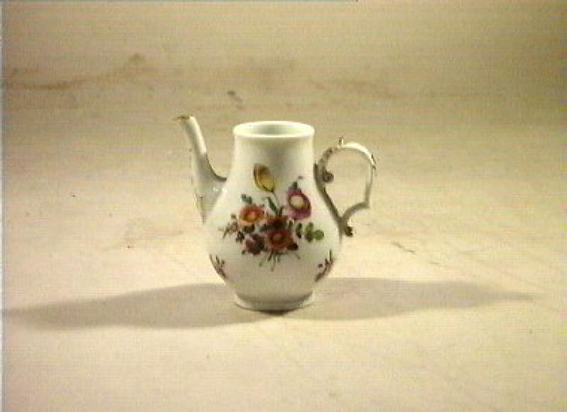 motivi decorativi floreali (caffettiera) - manifattura di Meissen (sec. XVIII)