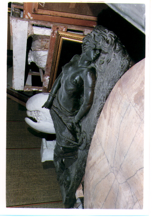 Admurenas, figura femminile nuda (statua) di De Luca Luigi (secc. XIX/ XX)