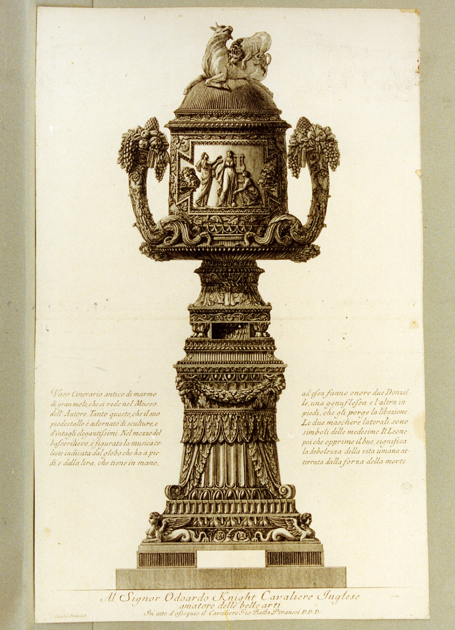 vaso cinerario (stampa) di Piranesi Giovanni Battista (sec. XVIII)
