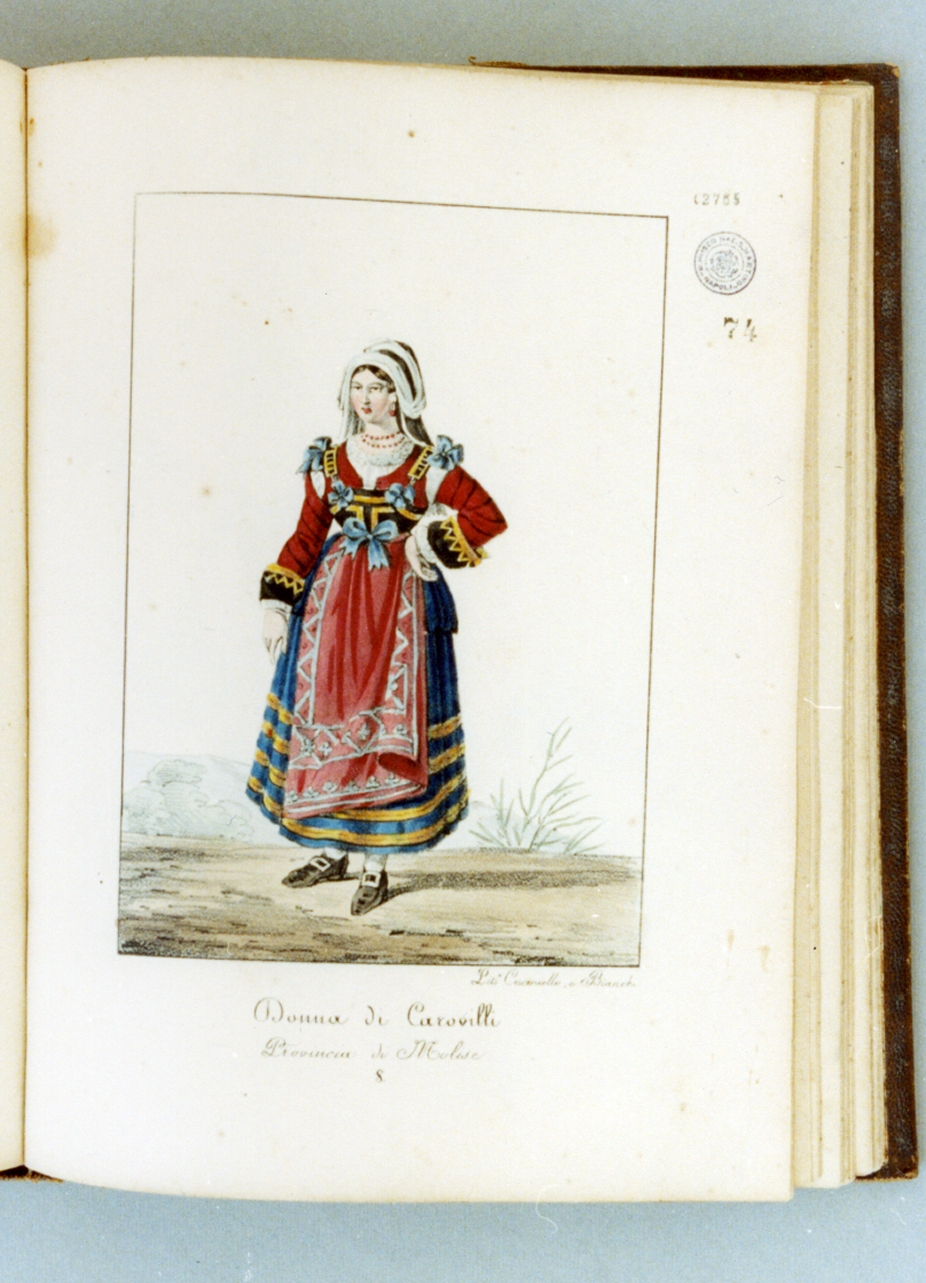 figura femminile in costume tradizionale (stampa a colori) di Bianchi Lorenzo, Cuciniello Domenico (sec. XIX)