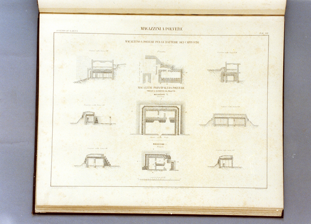 piante e sezioni dei magazzini a polvere dell'assedio per gaeta (stampa) - ambito italiano (sec. XIX)