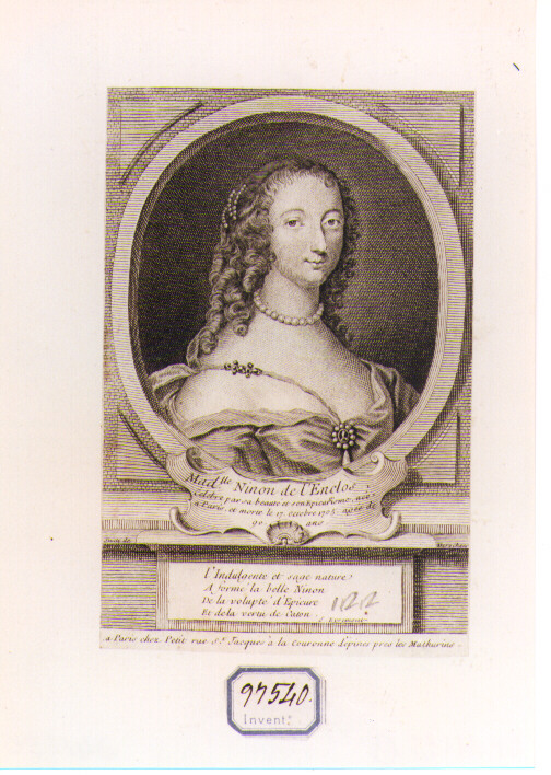 RITRATTO DI MADAMOISELLE NINON DE L'ENCLOS (stampa controfondata smarginata) di Desrochers Etienne Jehandier (secondo quarto sec. XVIII)