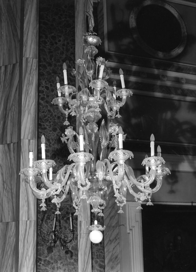 motivi decorativi floreali (lampadario, serie) - bottega campana (prima metà sec. XX)