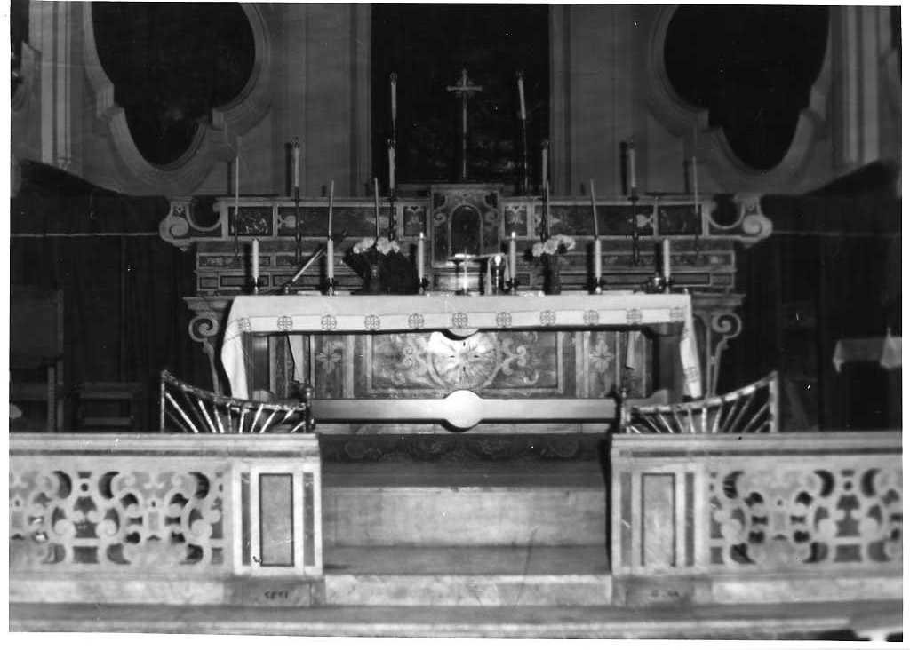 altare maggiore - bottega campana (inizio sec. XVIII)