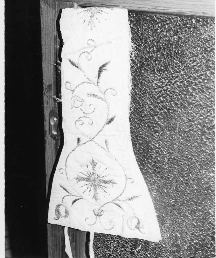 manipolo - manifattura campana (prima metà sec. XX)