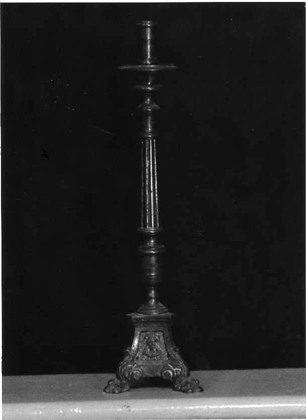 candelabro, serie - bottega campana (prima metà sec. XX)