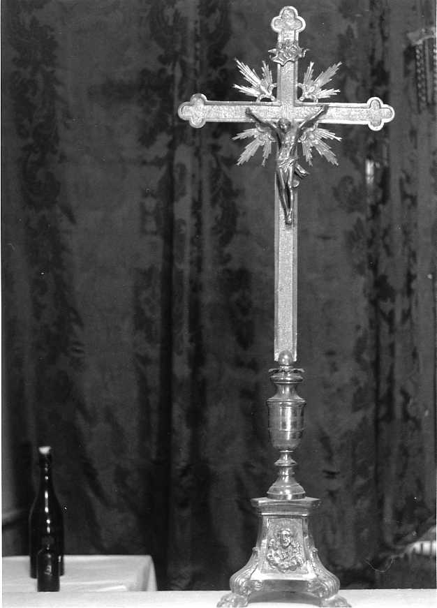 Cristo crocifisso (croce d'altare) - bottega campana (prima metà sec. XX)